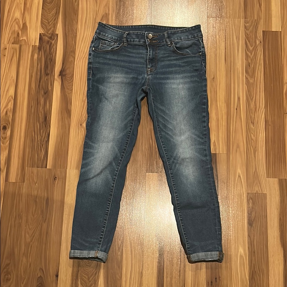 Women's Apt. 9 size 10 ankle length jeans